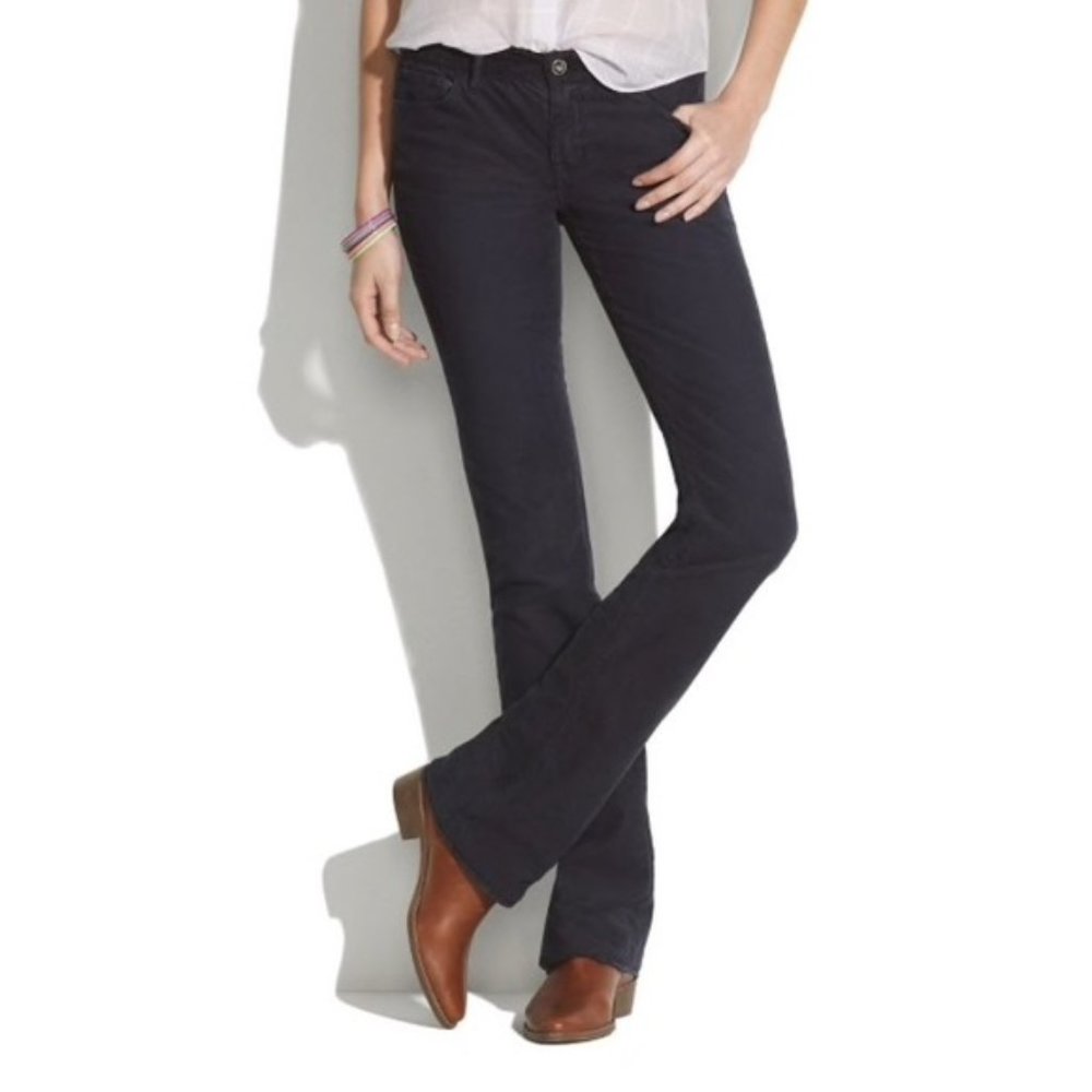 Dark blue cuorderoy jeans